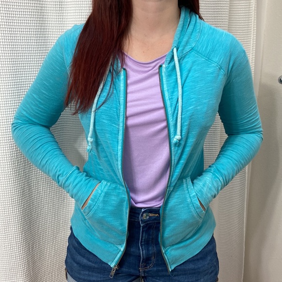 Women’s Mossimo Supply Co turquoise blue zip up jacket with hood. Size small. - Picture 2 of 12